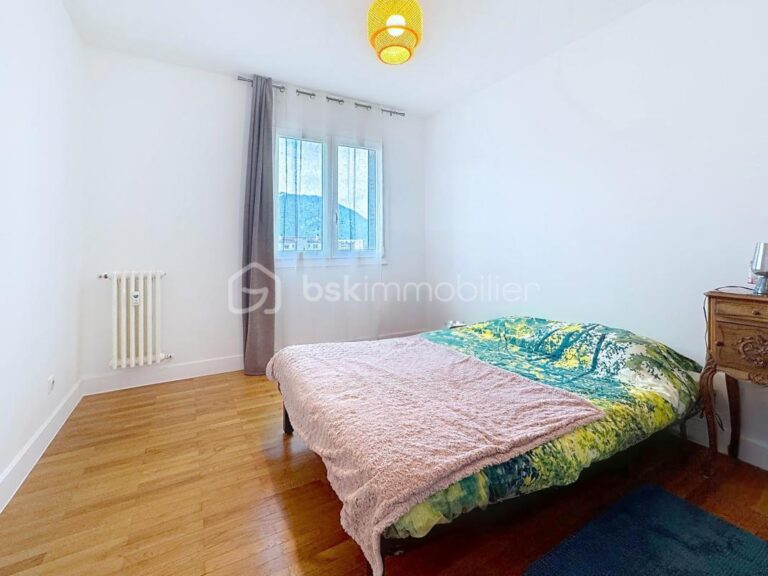 Appartement de 110m2 avec balcon + cave – 5 pièces – 3 chambres – 110 m²