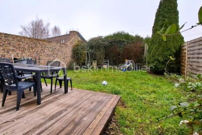 Maison entièrement rénovée, DPE C, 2 chambres, possibilité de 3 chambres, semi plain-pied, chambre au RDC – 4 pièces – 2 chambres – 84 m²