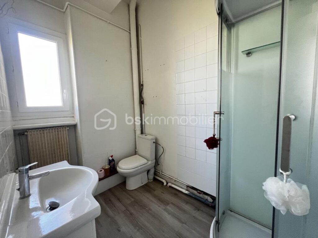 Appartement coup de cœur avec vue dégagée à Crépy-en-Valois – 2 pièces – 1 chambre – 26 m²