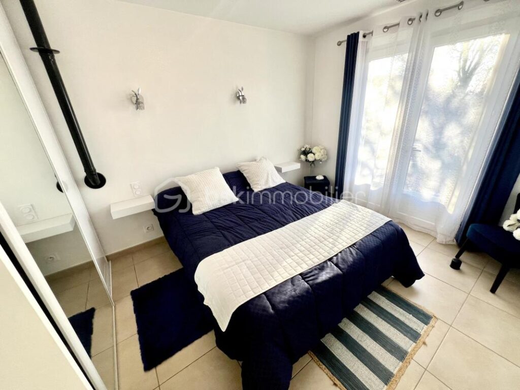 Villecroze (83690) – Villa de plain pied – 3 Chambres – Piscine – Garage – 4 pièces – 3 chambres – 115 m²