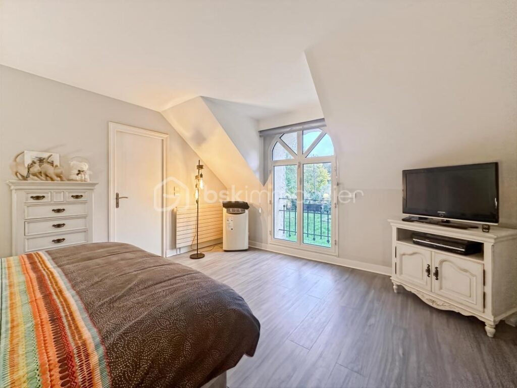 Magnifique demeure – 8 pièces – 5 chambres – 264 m²