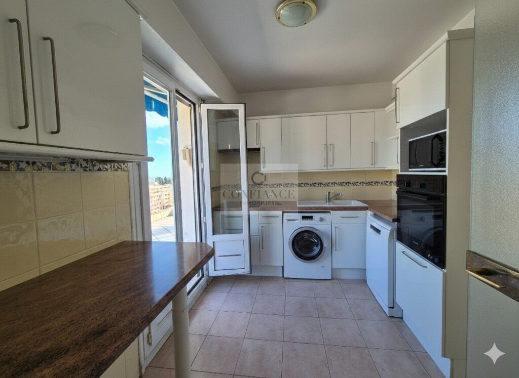 Appartement – 2 pièces – 1 chambre – 111 m²