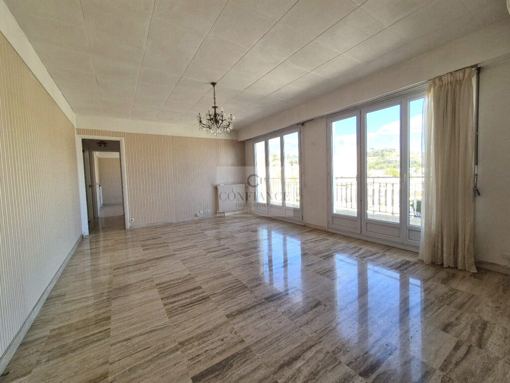 Appartement – 2 pièces – 1 chambre – 111 m²