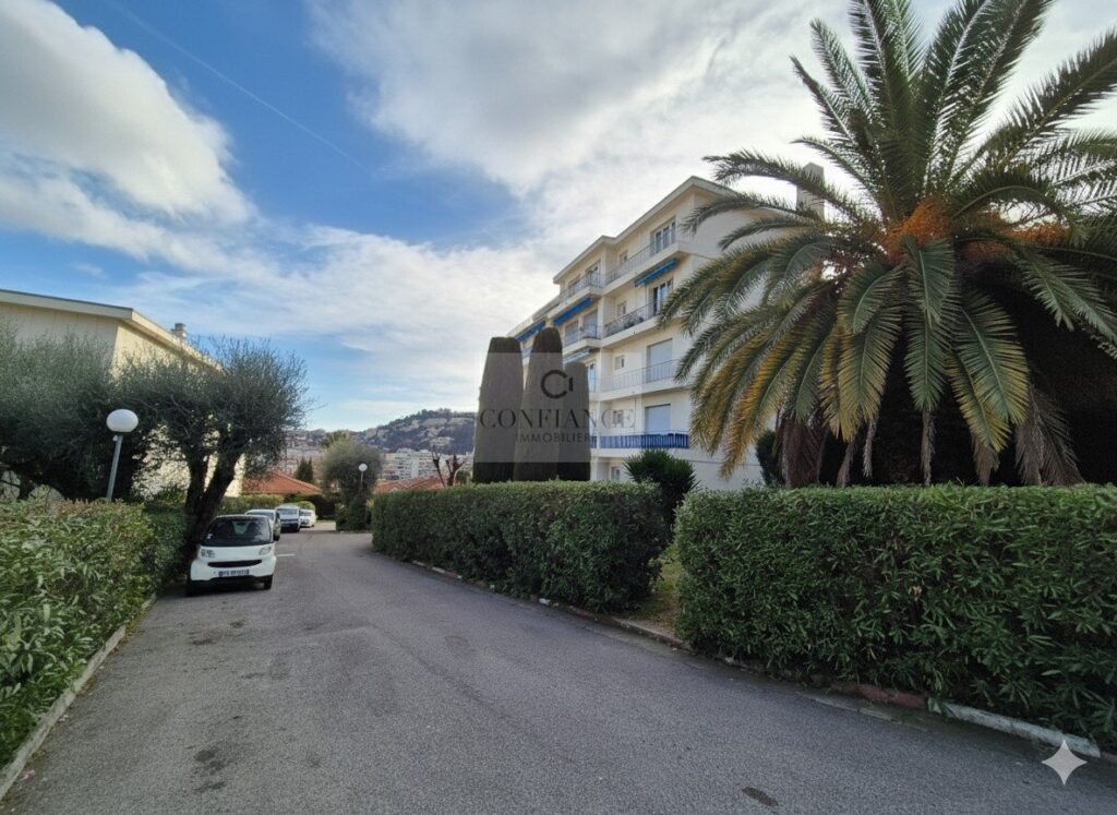 Appartement – 2 pièces – 1 chambre – 111 m²