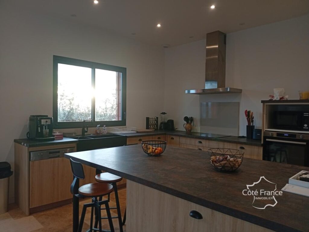 Villa moderne (2023) de plain-pied avec 4 chambres et vue im – 5 pièces – 4 chambres – 165 m²