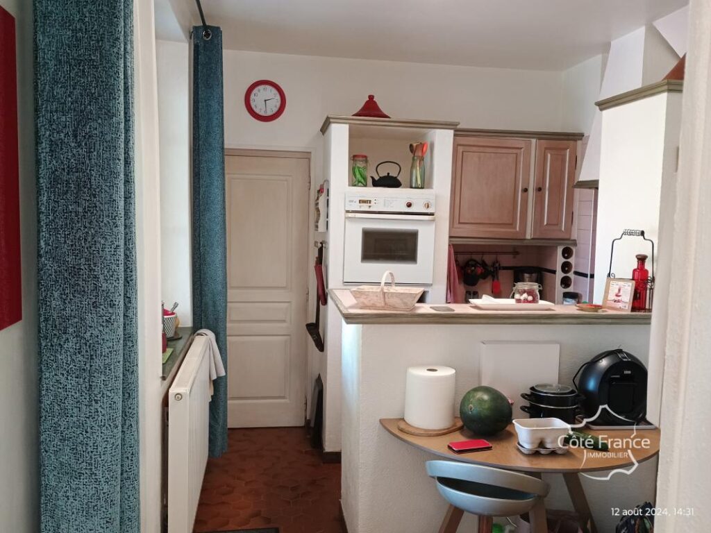 AISNE – MARLY-GOMONT – Charmante maison de campagne sur 7590 – 10 pièces – 4 chambres – 174 m²