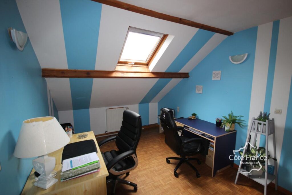 HIERGES Pavillon individuel de plain pied sur sous-sol compl – 5 pièces – 3 chambres – 135 m²