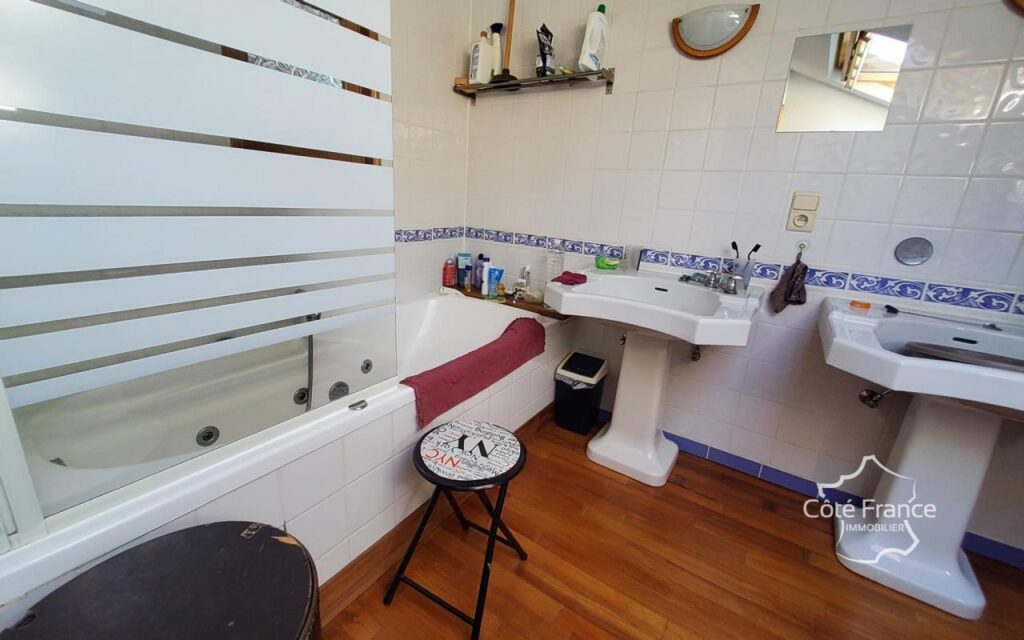 08 LAIFOUR Maison 5 pièces – 4 pièces – 2 chambres – 92 m²