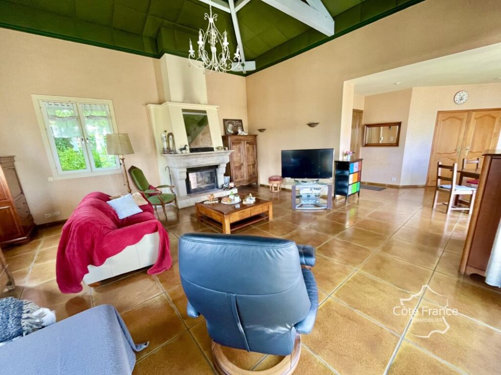 Villa d’exception 5 pièces 145 m2 avec vue panoramique sur – 5 pièces – 4 chambres – 145 m²