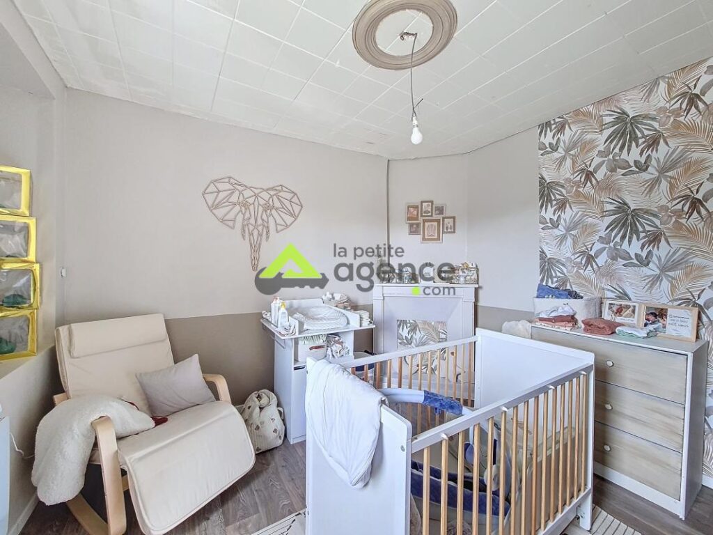 Maison 4 pièces 90m2 – 4 pièces – 3 chambres – 90 m²