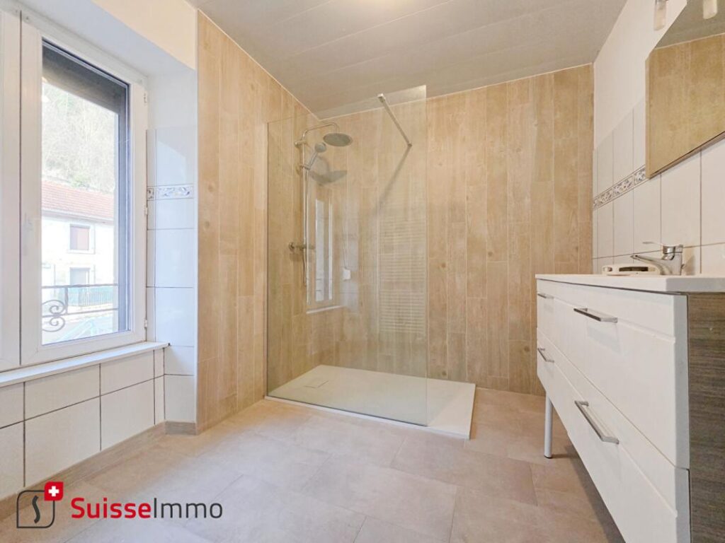 Immeuble L Isle Sur Le Doubs 9 pièce(s) 186 m2 – 9 pièces – 5 chambres – 186 m²
