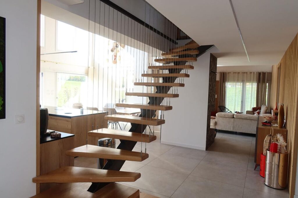 Maison d’architecte Besancon 185 m2 – 7 pièces – 4 chambres – 185 m²