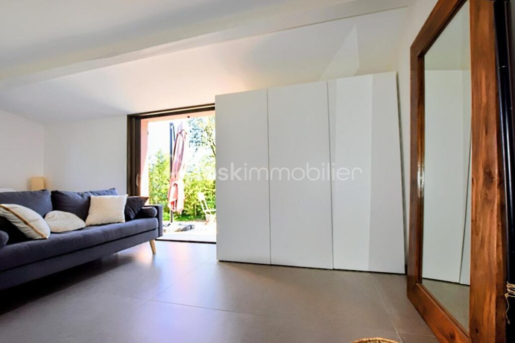 MAGNIFIQUE MAISON RÉNOVÉE 3 PIÈCES PLAIN-PIED DANS UN DOMAINE DE RÊVE – 3 pièces – 2 chambres – 72 m²