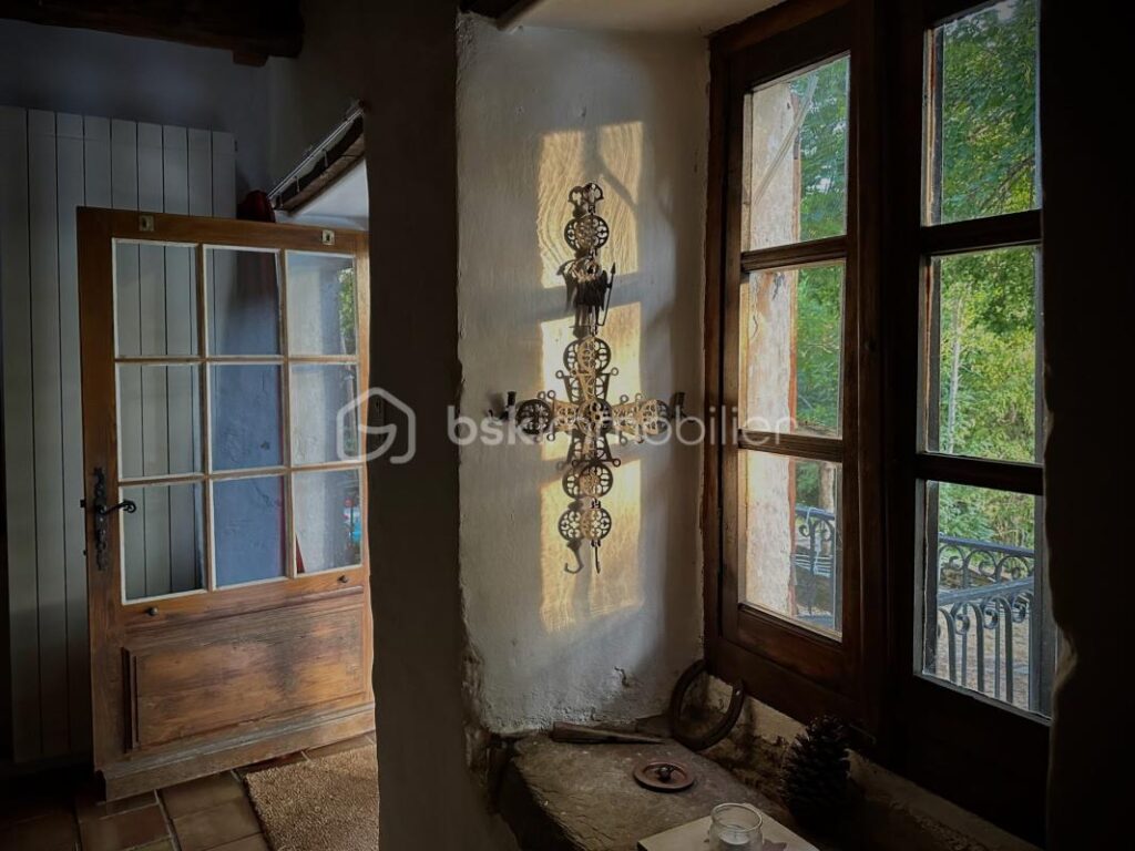 Enorme propriété dans la nature proche des Cévennes – 8 pièces – 5 chambres – 165 m²