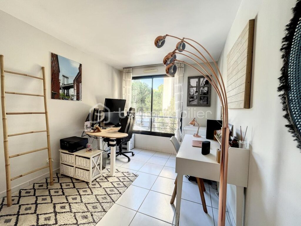 Montpellier Richter, superbe appartement avec terrasse sans vis-à-vis en bordure de Lez – 4 pièces – 3 chambres – 101 m²