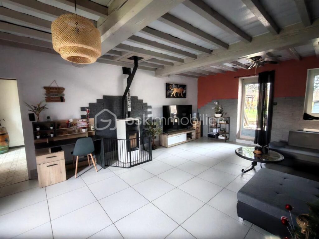 CHARME & AUTHENTICITÉ AU CŒUR DE LA CAMPAGNE BRESSANE – 8 pièces – 4 chambres – 171 m²