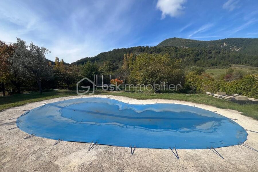 Maison à vendre à Chateauneuf de bordette