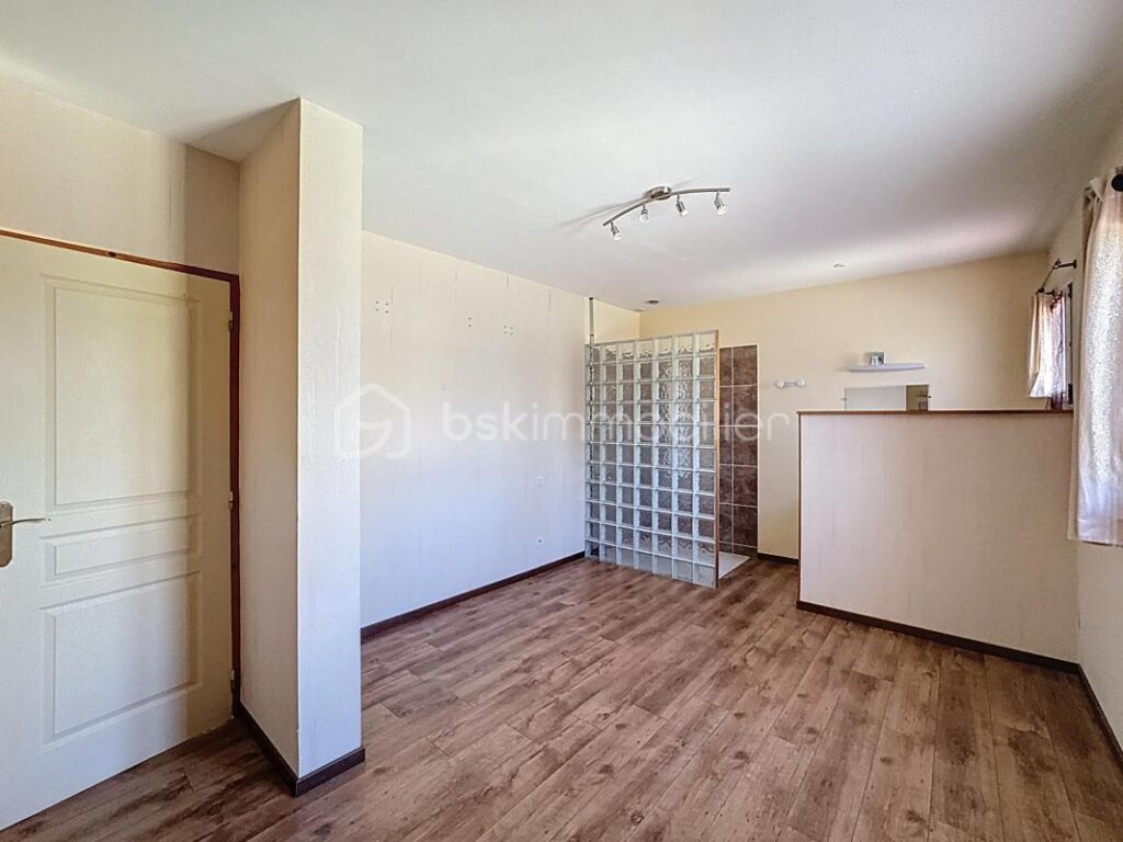 Joli pavillon lumineux – 7 pièces – 5 chambres – 135 m²