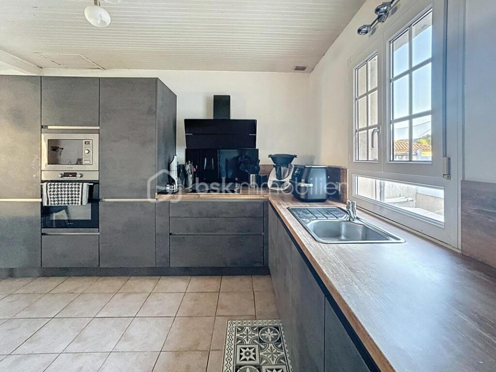 🔥 MAISON T4 90 m² + PISCINE + DOUBLE GARAGE – QUARTIER TRÈS RECHERCHÉ 🔥 – 4 pièces – 3 chambres – 90 m²