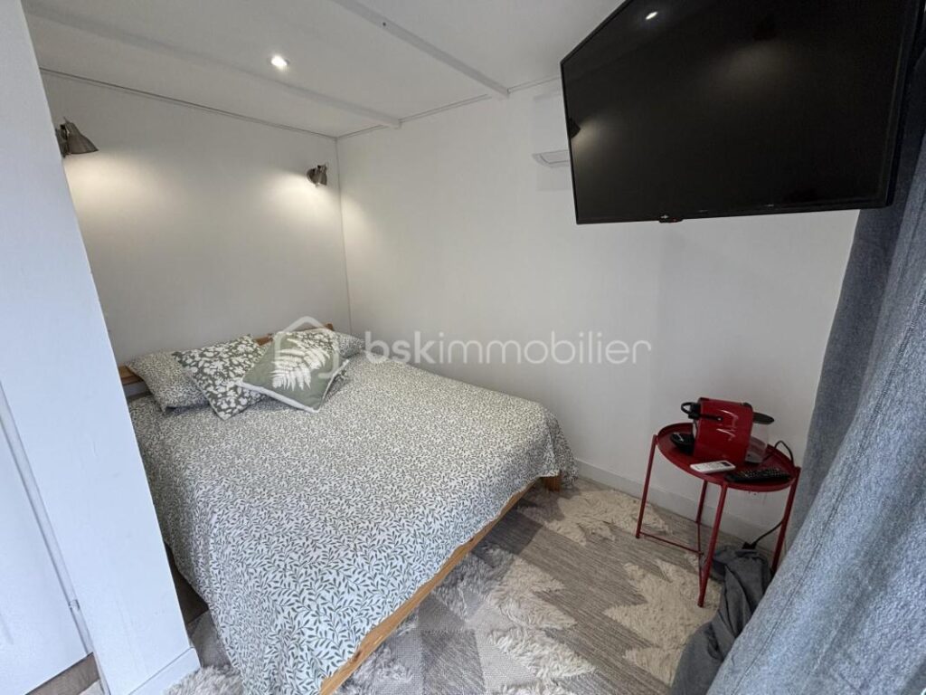 Achat d&rsquo;une Charmante maison individuelle meublée avec piscine, cadre campagne – 3 pièces – NR chambres – 29 m²