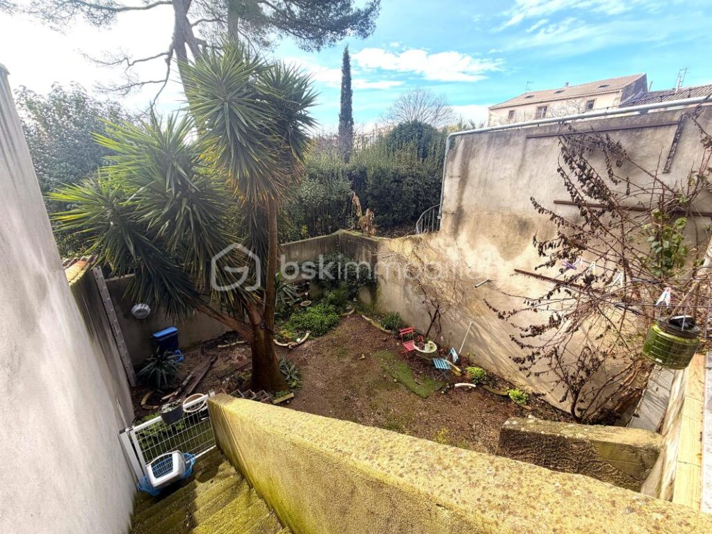 Maison vigneronne avec jardin et garage – 3 pièces – 2 chambres – 70 m²