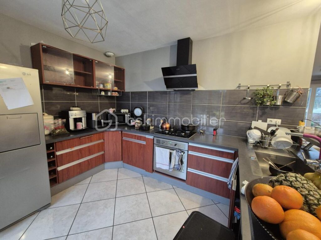 Maison 112 m2 avec piscine en parfait état à Poilly-lez-Gien – 5 pièces – 4 chambres – 112 m²