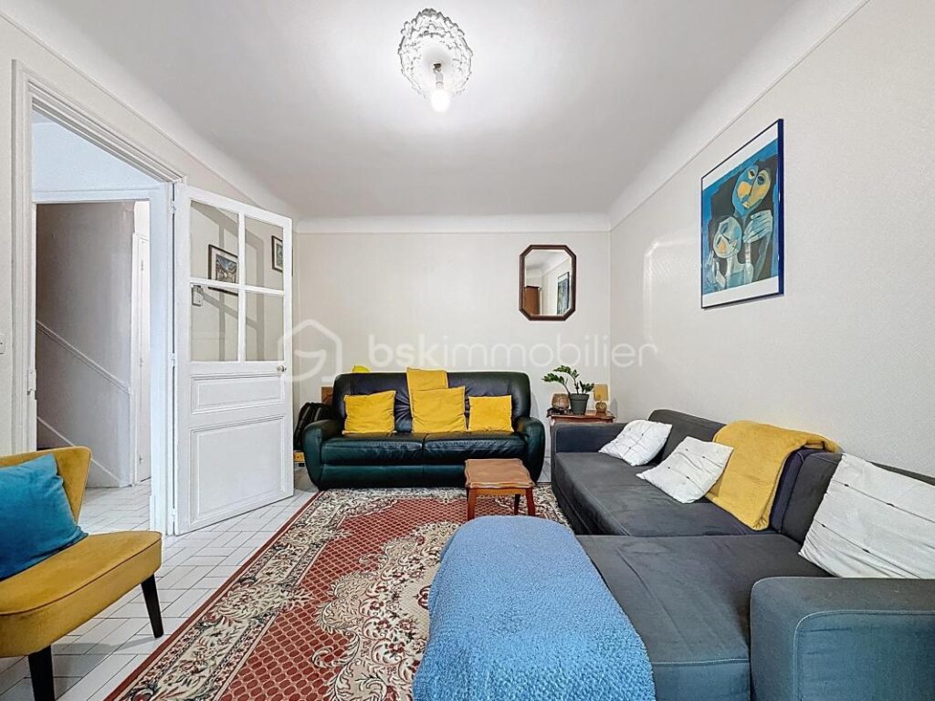 Maison de 100 m² – 5 pièces – Terrain 496 m² – 5 pièces – 3 chambres – 100 m²