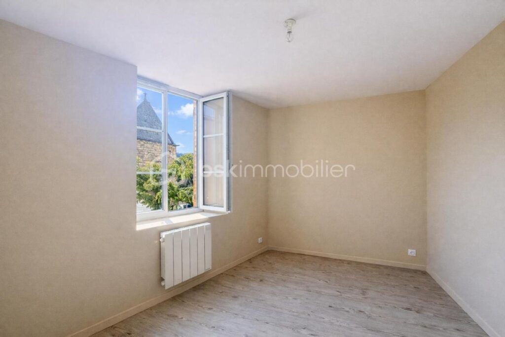 DUPLEX T3 LUMINEUX AVEC BALCON & VUE VIGNES — COUP DE CŒUR À POMMIERS – 3 pièces – 2 chambres – 63 m²