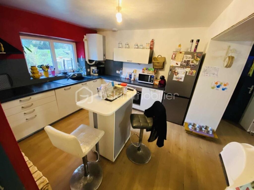 Maison en Pierre de 105 M² (3 Chambres ) – 4 pièces – 3 chambres – 103 m²