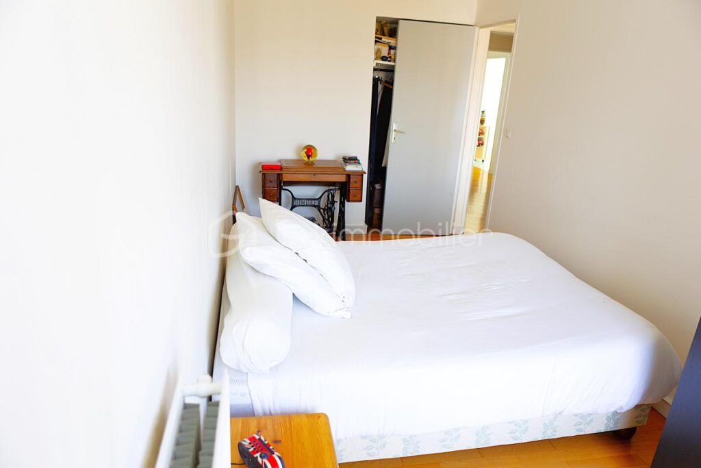 CRÉTEIL POINTE DU LAC – T5 D’EXCEPTION – DPE CLASSE C – ÉTAGE ÉLEVÉ – 5 pièces – 3 chambres – 78 m²