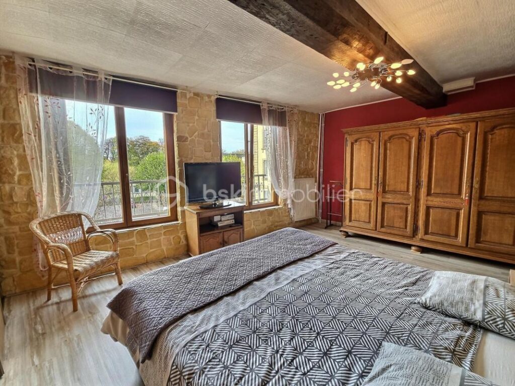 Maison de ville – 4 pièces – 2 chambres – 138 m²