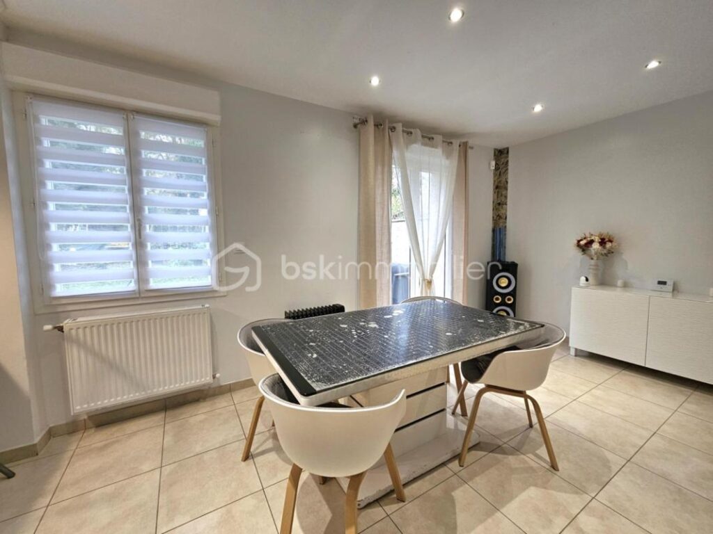 Pavillon 6 pièces non mitoyen 4 chambres jardin SUD 450m² DPE C – 6 pièces – 4 chambres – 100 m²