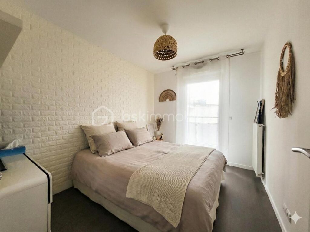 Beau 3 pièces dans immeuble récent avec 2 parkings – 3 pièces – 2 chambres – 56 m²