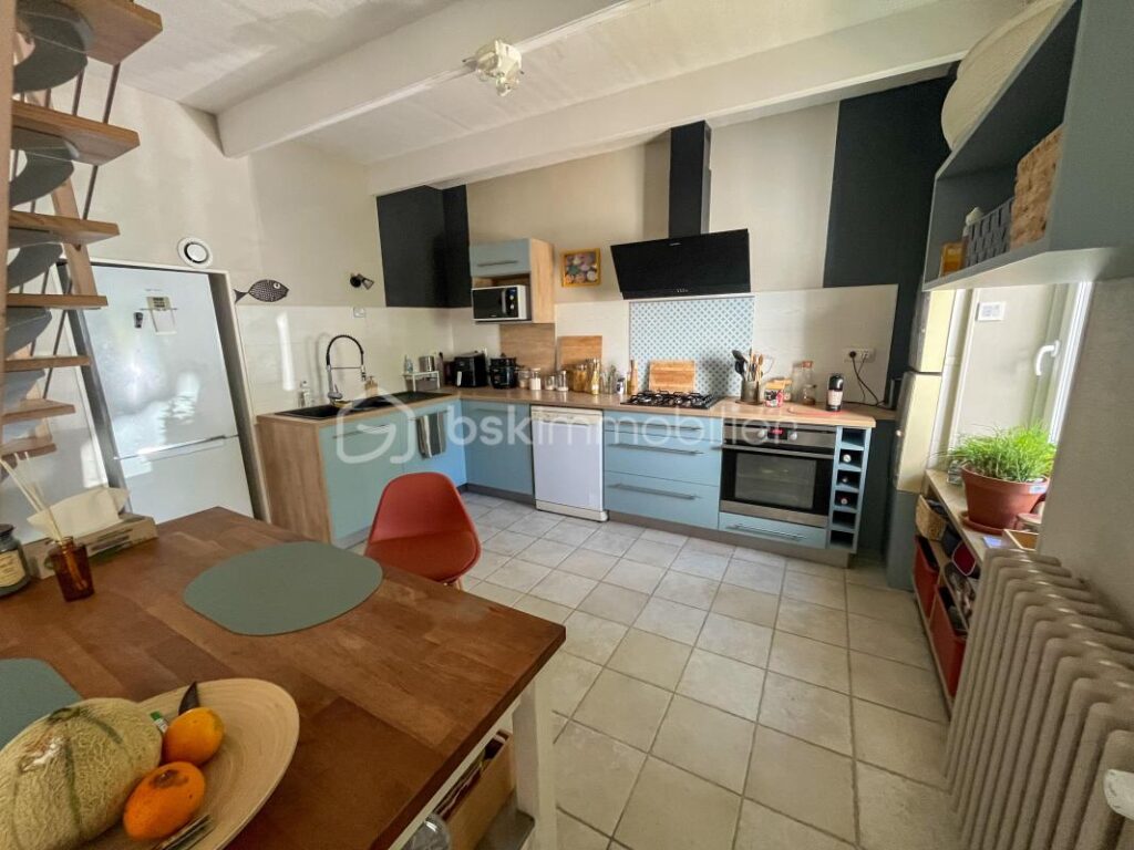 🏡 Deux maisons, deux ambiances, un cadre exceptionnel – 8 pièces – 5 chambres – 176 m²