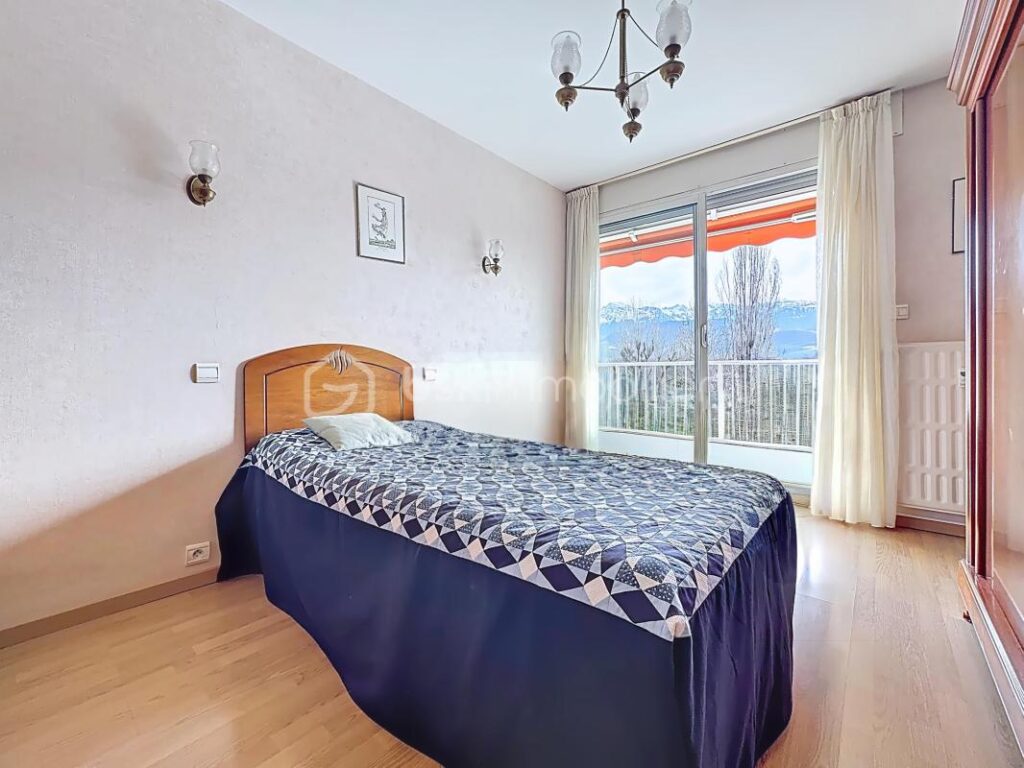 Appartement T4 – 91m² – Meylan – Vue Montagne – Place de parking – 4 pièces – 3 chambres – 91 m²