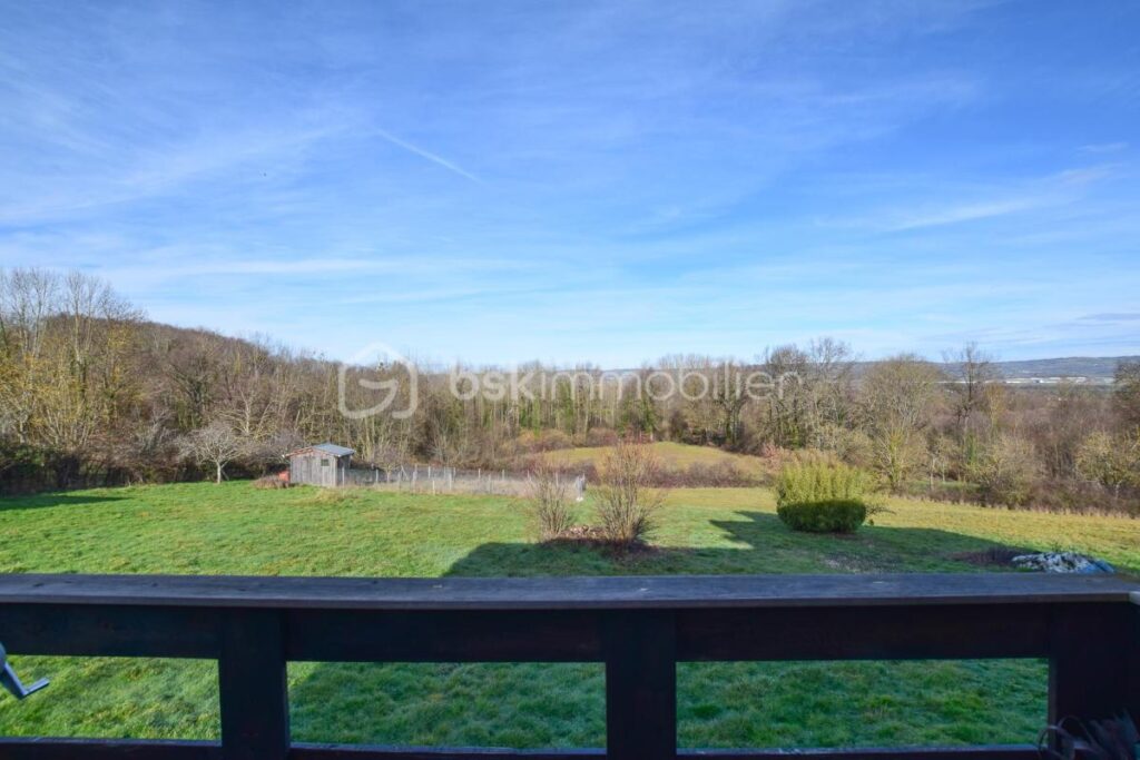 visite virtuelle à 360 sur le site ”jeancrimmo” – 5 pièces – 3 chambres – 98 m²