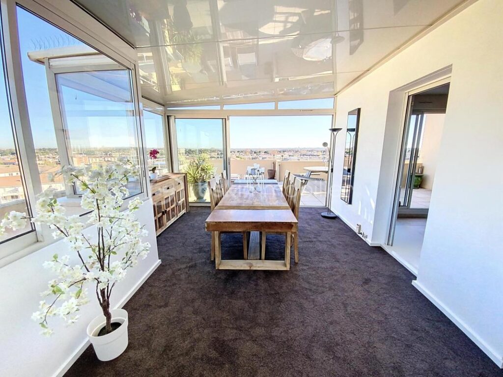 •⁠ ⁠COUP DE COEUR – LATTES PORT ARIANE- RARE – VUE EXCEPTIONNELLE- APPARTEMENT T3 DE STANDING 89m2- DEUX GARAGES BOX – DEUX PLACES DE PARKING * – 3 pièces – 2 chambres – 89 m²