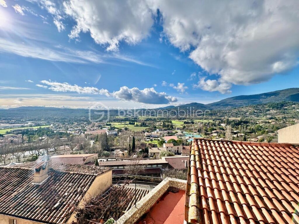 FAYENCE VENTE MAISON DE VILLAGE 4 PIECES BALCON – 4 pièces – 3 chambres – 116 m²