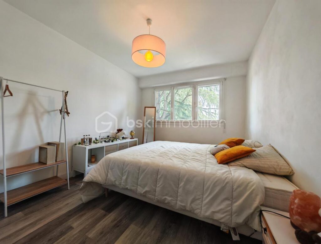 BILLÈRE : T3 RÉNOVÉ AVEC REVENUS IMMÉDIATS – 4 pièces – 3 chambres – 75 m²