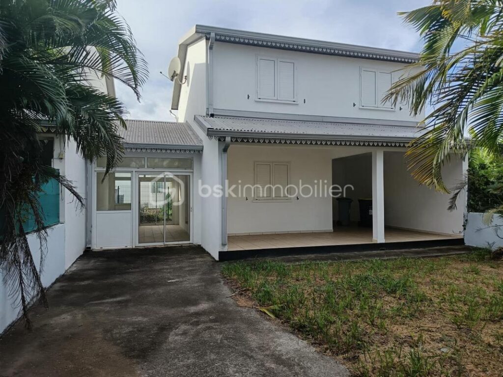 Maison F4 de 74m² à Grand Canal – 4 pièces – 3 chambres – 74 m²