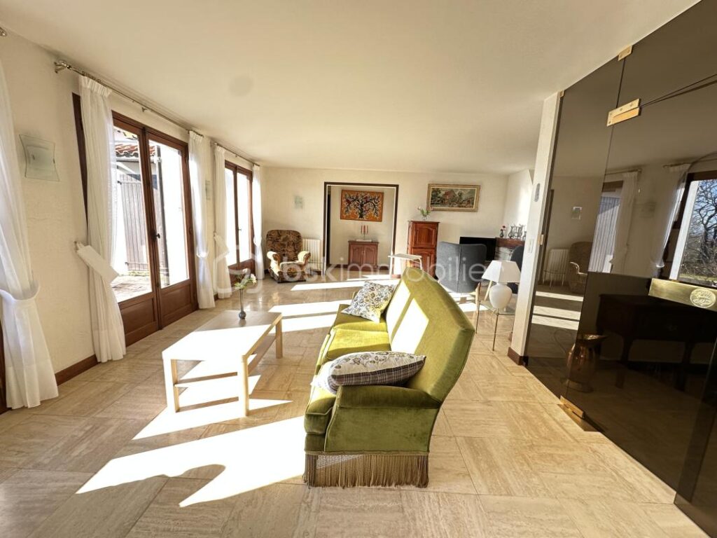 EXCLUSIVITE A SAISIR – 4 pièces – 2 chambres – 118 m²