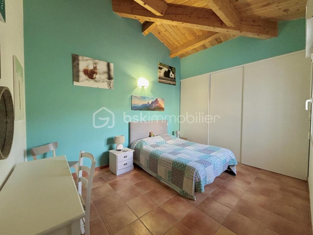 Villa en copropriété avec vue dominante sur Clermont l’Hérault – 4 pièces – 2 chambres – 110 m²