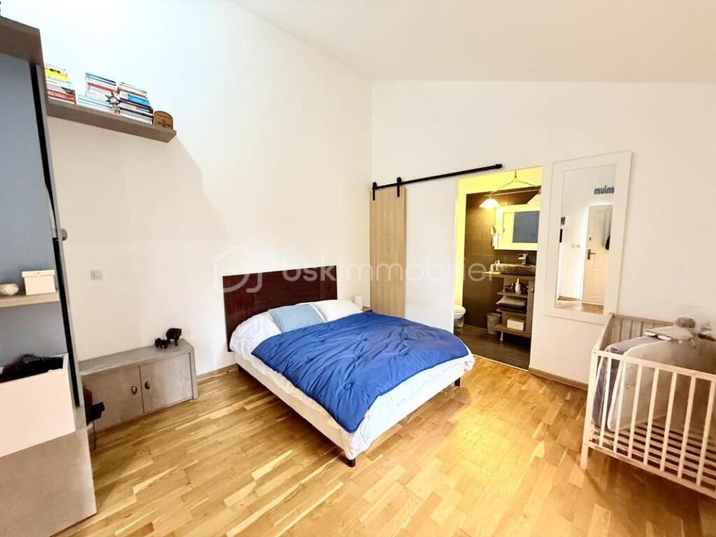 Maison Atypique + Dépendance – 5 pièces – 3 chambres – 110 m²