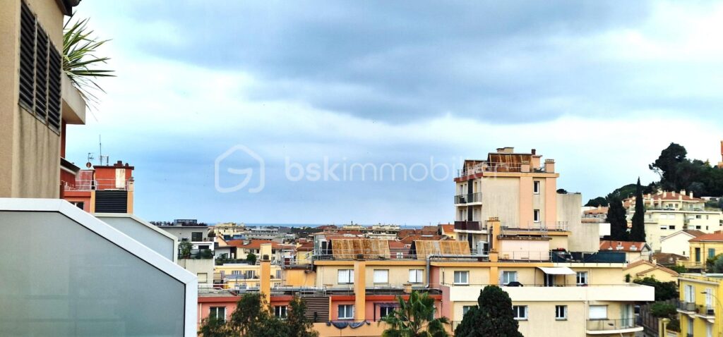 ✨ Beau studio récent avec terrasse, vue dégagée & aperçu mer – 6ᵉ étage – 1 pièce – NR chambres – 31 m²