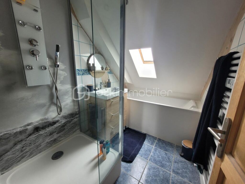 maison – 6 pièces – 5 chambres – 150 m²