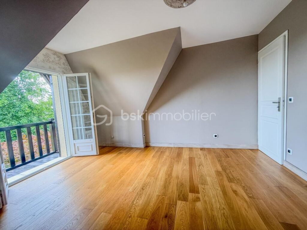 Maison de charme au cœur du Pays d’Auge – Un véritable havre de paix – 6 pièces – 4 chambres – 130 m²