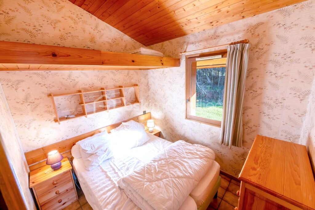 73950 – CREST-VOLAND – APPARTEMENT F2, 28M2 – PETITE COPROPRIÉTÉ – ENSOLEILLÉ, CALME – PROCHE REMONTÉES ET PROCHE CENTRE VILLAGE – 2 pièces – NR chambres – 28 m²