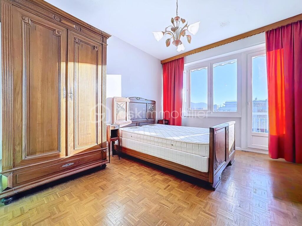 GRENOBLE – 143 RUE DES ALLIÉS – GRAND T3 90 m² – VUES PANORAMIQUES – 2 TERRASSES – 3 pièces – 2 chambres – 88 m²