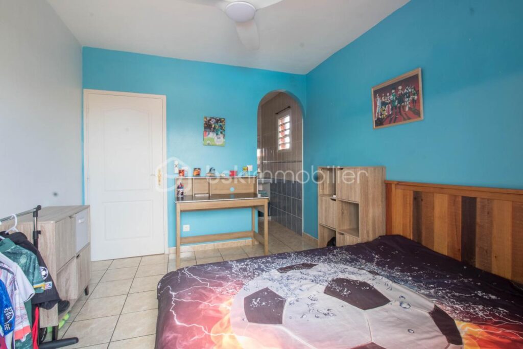 Villa F5 avec Vue Mer, Piscine et Gîte Indépendant – Saint-Joseph (97480) – 7 pièces – 5 chambres – 210 m²