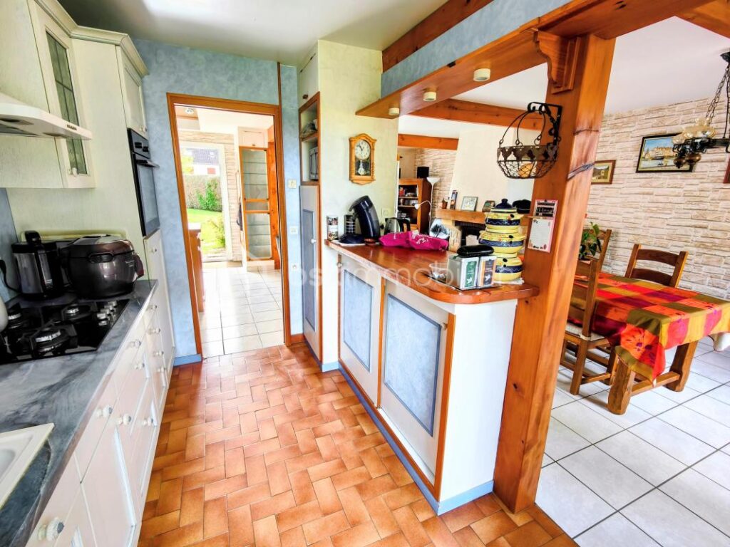 Maison familiale 4/5ch au calme avec jardin arboré vue sur la plaine – 7 pièces – 4 chambres – 113 m²